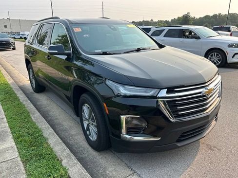 Used 2022 Chevrolet Traverse LT AWD/4WD image 3