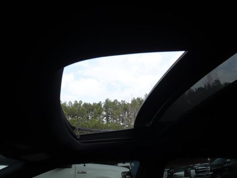 Used 2019 Nissan Maxima SR w/ Premium Package image 23