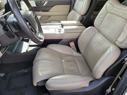Used 2023 Lincoln Navigator L Reserve image 17