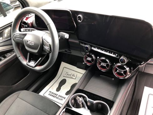 Used 2025 Chevrolet Blazer EV RS image 26