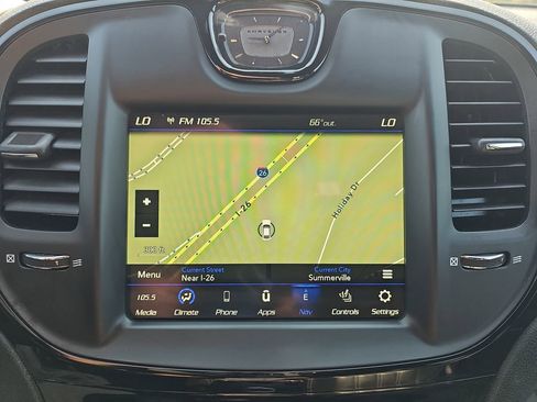 Used 2023 Chrysler 300 S RWD image 27
