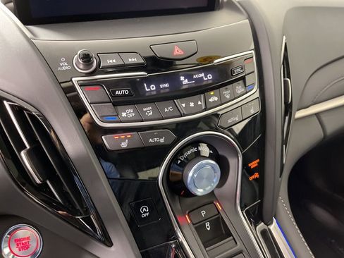 Certified 2025 Acura RDX w/ Technology Package image 31