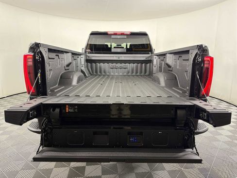New 2026 GMC Sierra 2500 Denali Ultimate AWD/4WD image 14