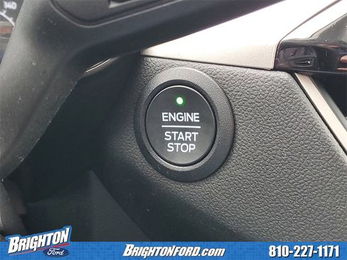 Used 2022 Ford Escape SE w/ Convenience Package image 30