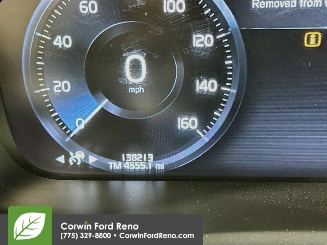 Used 2018 Volvo XC90 T6 Momentum w/ Momentum Plus Package AWD/4WD image 14