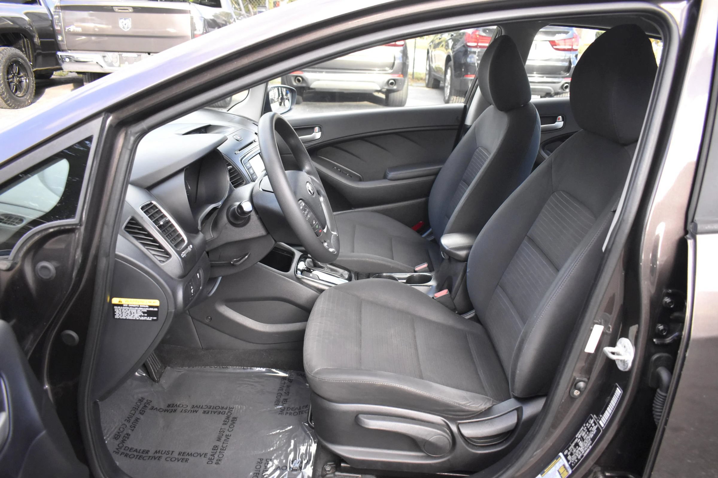 Used 2017 Kia Forte LX w/ LX Popular Package FWD image 12