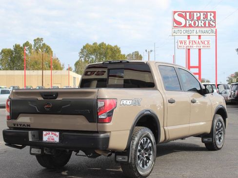 Used 2020 Nissan Titan PRO-4X w/ Pro-4x Convenience Package image 4