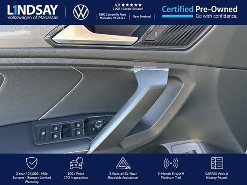 Used 2022 Volkswagen Tiguan SE w/ Panoramic Sunroof Package image 18