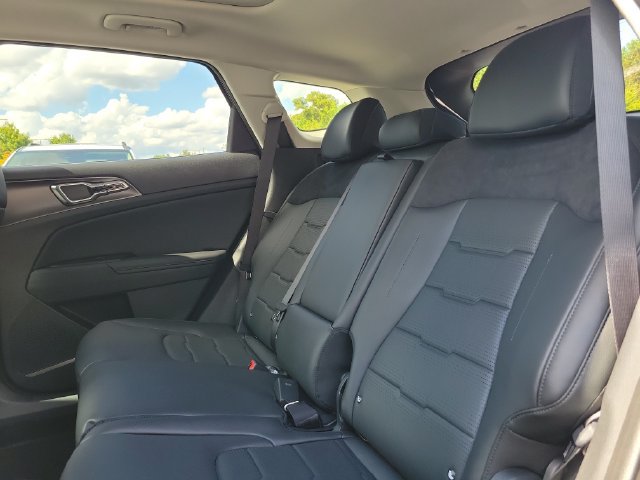 New 2027 Kia Sportage SX FWD image 9