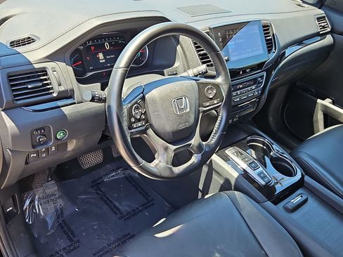 Used 2021 Honda Pilot Touring image 16