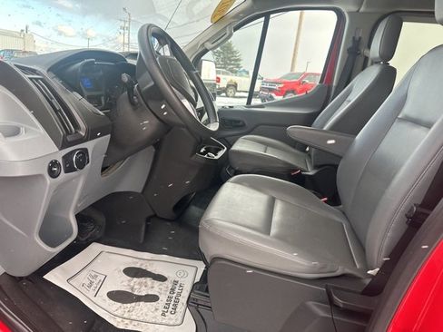 Used 2018 Ford Transit 150 XL image 12