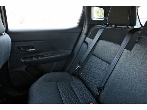 New 2026 Nissan Kicks SV w/ SV Premium Package image 9