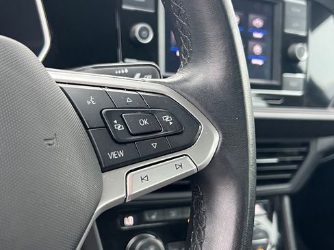 Used 2024 Volkswagen Jetta SE image 18