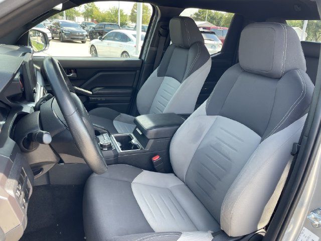 Used 2025 Toyota Tacoma TRD Off-Road AWD/4WD image 25