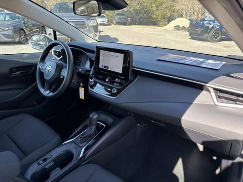 Used 2023 Toyota Corolla LE image 17