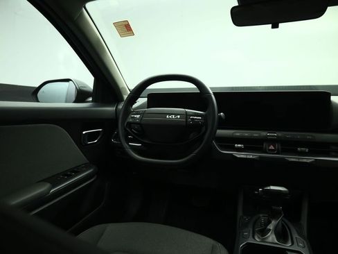 Certified 2025 Kia K4 EX FWD image 38