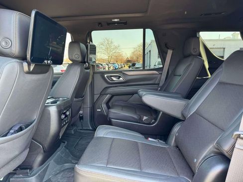 Used 2023 Chevrolet Tahoe High Country AWD/4WD image 14