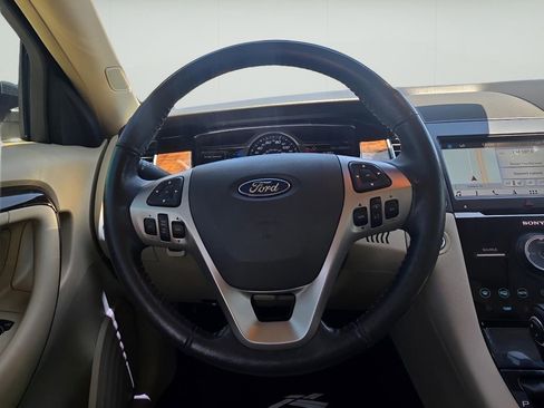 Used 2016 Ford Taurus Limited w/ Equipment Group 301A AWD/4WD image 11
