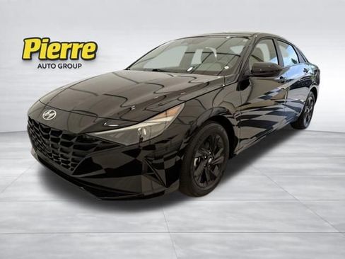 Used 2023 Hyundai Elantra SEL FWD image 1