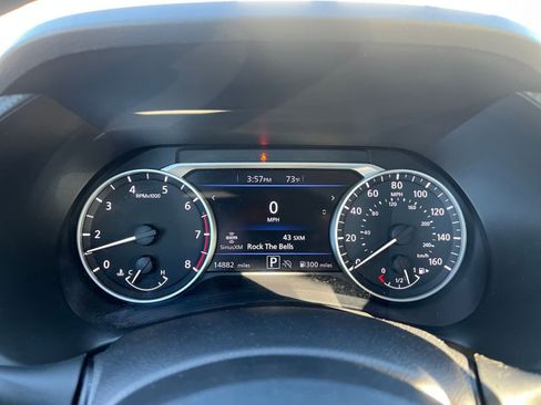 Used 2025 Nissan Sentra SV image 40