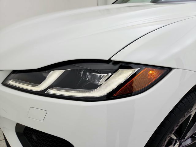 Certified 2026 Jaguar F-PACE R-Dynamic S AWD/4WD image 30