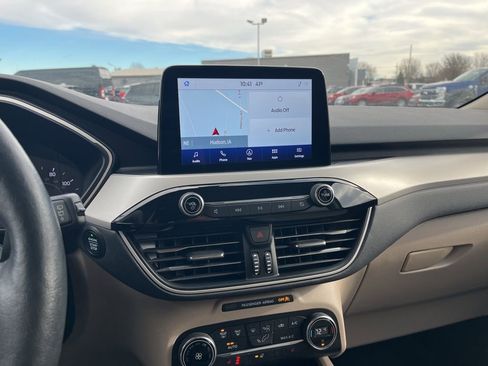 Used 2020 Ford Escape SEL image 18