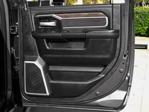 Used 2020 RAM 2500 Laramie image 42