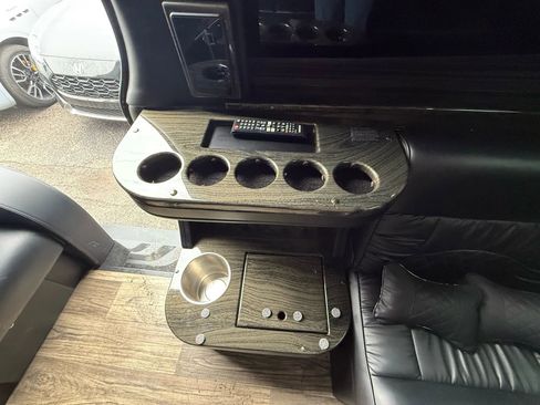 Used 2021 Mercedes-Benz Sprinter 3500 w/ Comfort Plus Package image 54