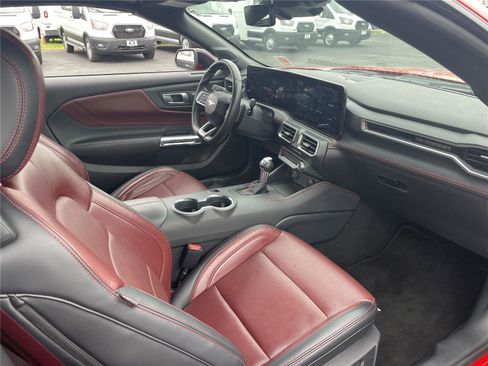 Used 2025 Ford Mustang GT Premium RWD image 26