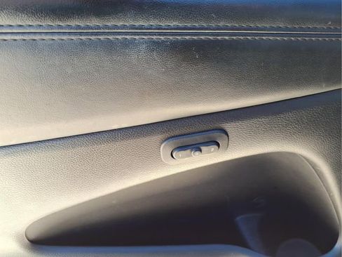 Used 2021 Jeep Grand Cherokee Limited image 17