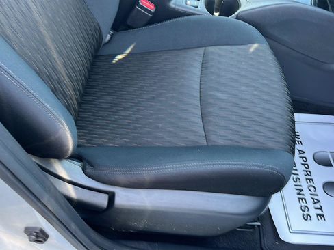 Used 2019 Nissan Rogue SV w/ Premium Package AWD/4WD image 28