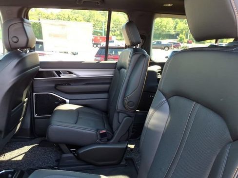 New 2026 Jeep Grand Wagoneer L 4WD image 7