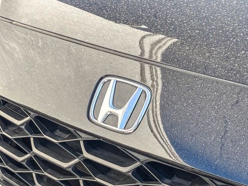 Used 2024 Honda HR-V LX image 8