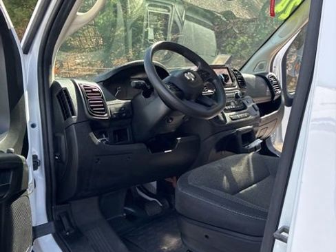 Used 2024 RAM ProMaster 2500 w/ Convenience Group FWD image 35