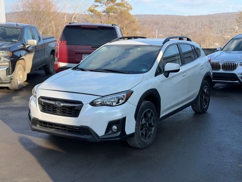 Used 2019 Subaru Crosstrek 2.0i Premium w/ Eyesight System image 1