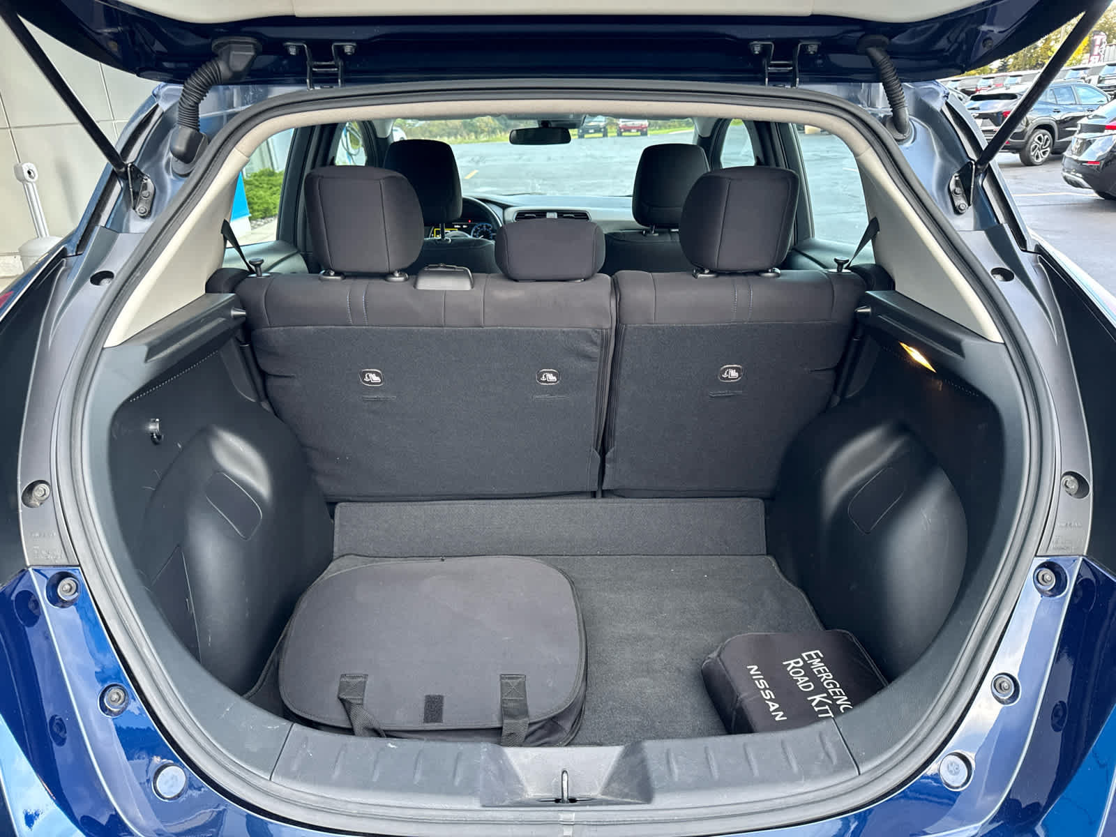 Used 2025 Nissan Leaf S FWD image 14