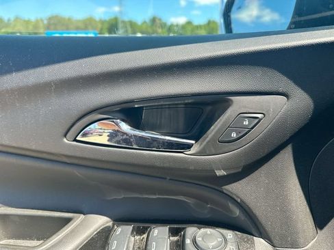 Used 2024 Chevrolet Equinox Premier AWD/4WD image 48