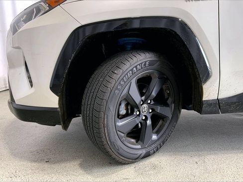 Used 2019 Toyota RAV4 XSE w/ Carpet Mat Package AWD/4WD image 20