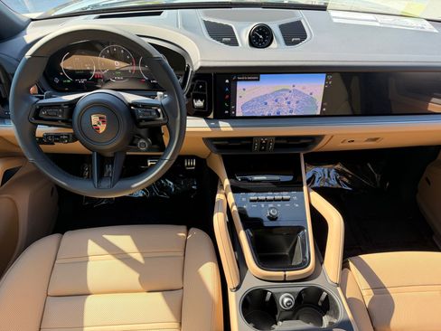 New 2026 Porsche Cayenne S AWD/4WD image 24