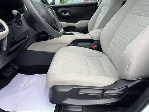 Used 2025 Honda HR-V LX image 21