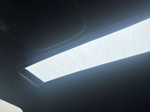 Used 2025 Subaru Forester Premium image 13