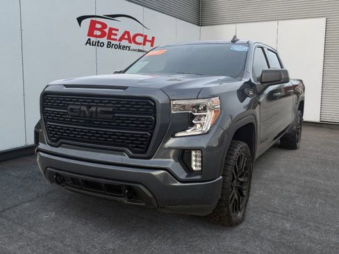 Used 2020 GMC Sierra 1500 Elevation w/ Elevation Value Package image 3