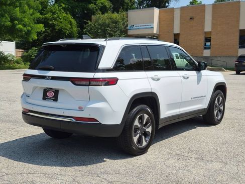 Certified 2022 Jeep Grand Cherokee Limited 4xe w/ Luxury Tech Group II AWD/4WD image 3