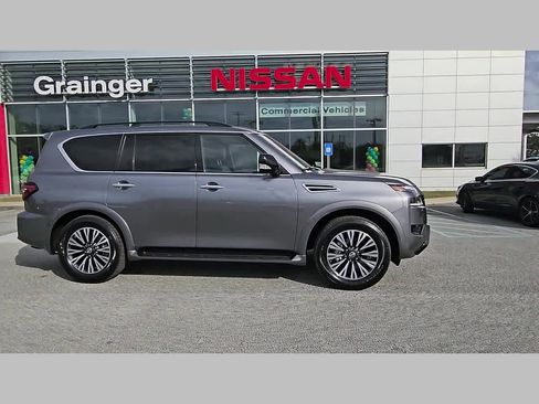 Used 2024 Nissan Armada SL w/ Midnight Edition Package image 37