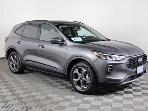 Used 2025 Ford Escape ST-Line Select image 4