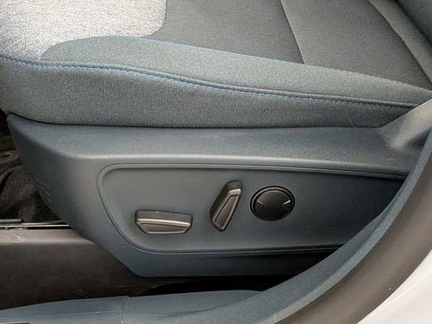 Used 2025 Ford Maverick XLT w/ Equipment Group 301A image 15