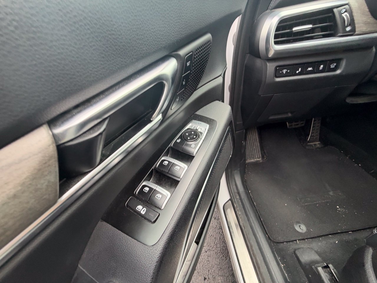 Used 2021 Kia Telluride SX w/ SX Prestige Package AWD/4WD image 10