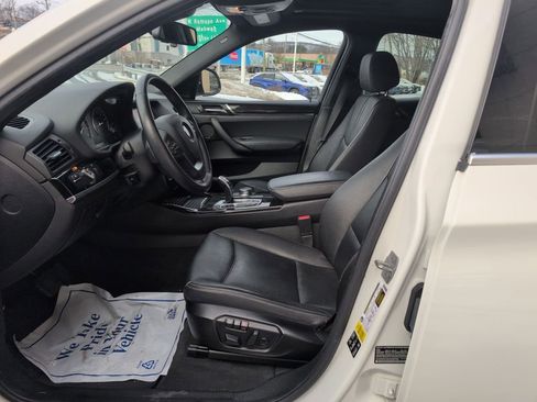Used 2018 BMW X4 xDrive28i image 11