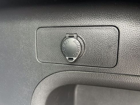 Used 2023 Toyota RAV4 XLE AWD/4WD image 17