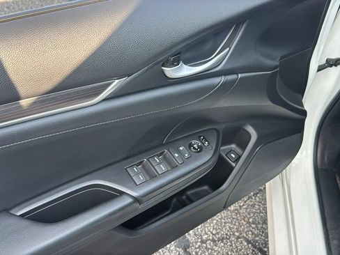 Used 2020 Honda Civic Touring image 14